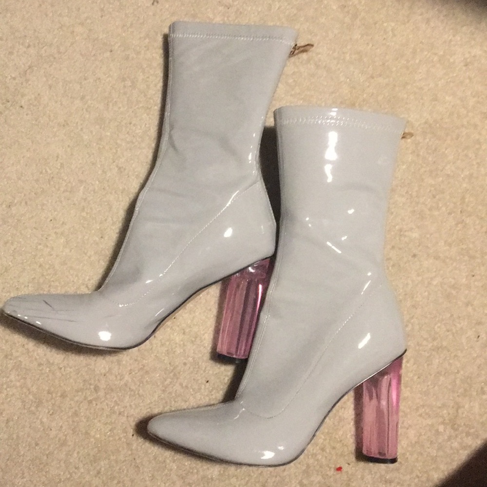 Heel boots